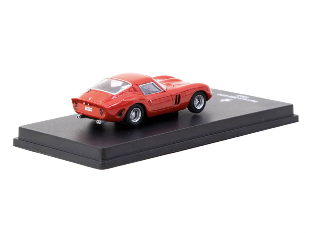Samochód w magazynie CENTAURIA – Die Cast Car 1 64 recenzja i cena